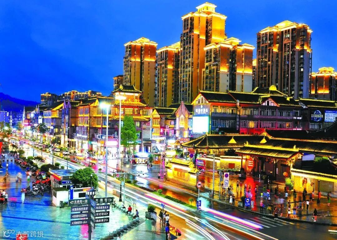 1227购物广场。南充日报社全媒体记者 梁洪源 摄.jpg