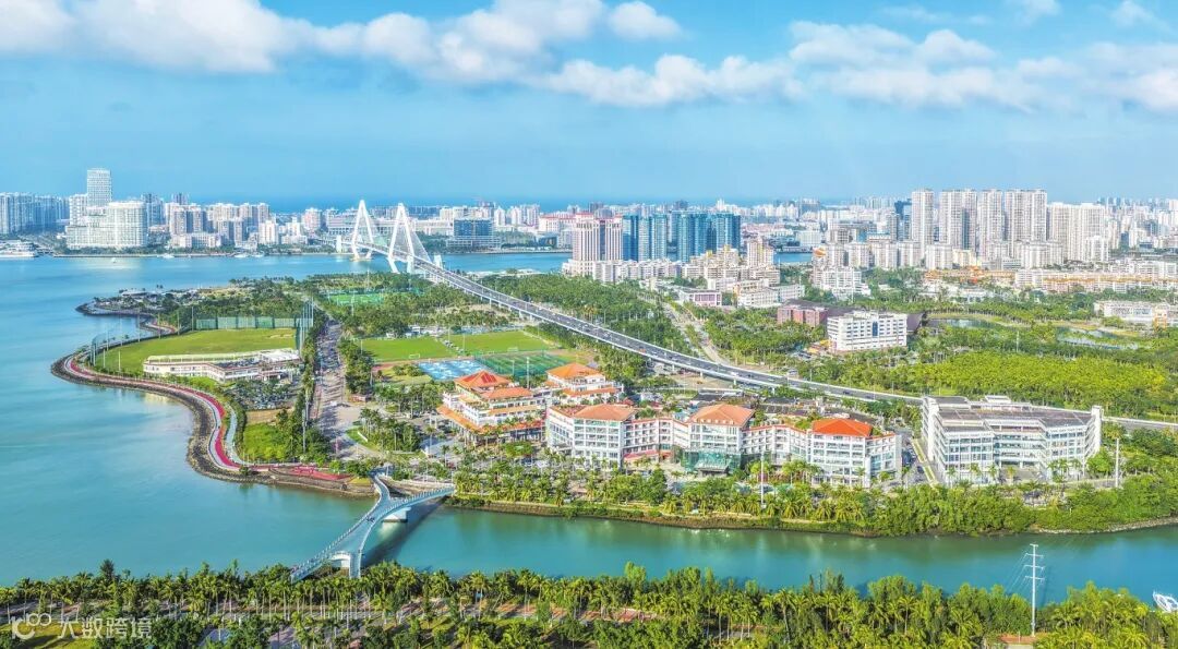 远眺数字企业集聚的海口复兴城互联网信息产业园。本报记者 康登淋 摄.jpg