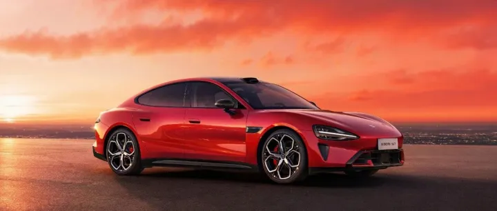 消失的「零百加速」，100% 合规的全新门把手：新一代 SU7 驶出新手村