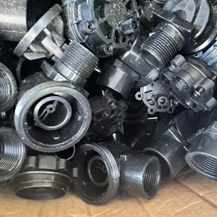 260313-8: 加勒比的<em>PC</em>/ABS机壳和<em>PC</em>/ABS部件拼柜