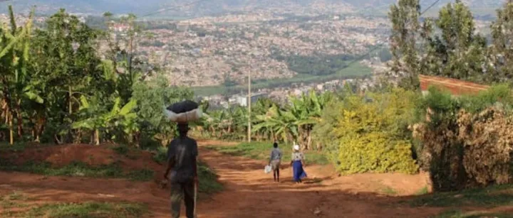 我帮非洲丈夫还清了前妻的债，然后消失了：跨国婚姻里，我输得最惨