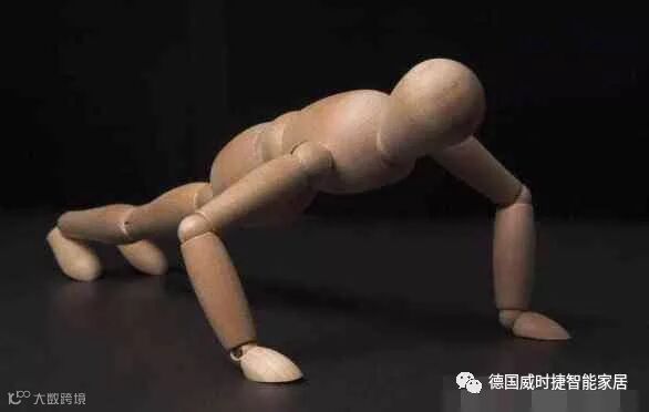 每天坚持做“俯卧撑”的男人,有什么好处?