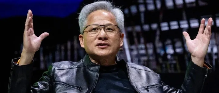 黄仁勋掀开算力大战的“隐形王牌”