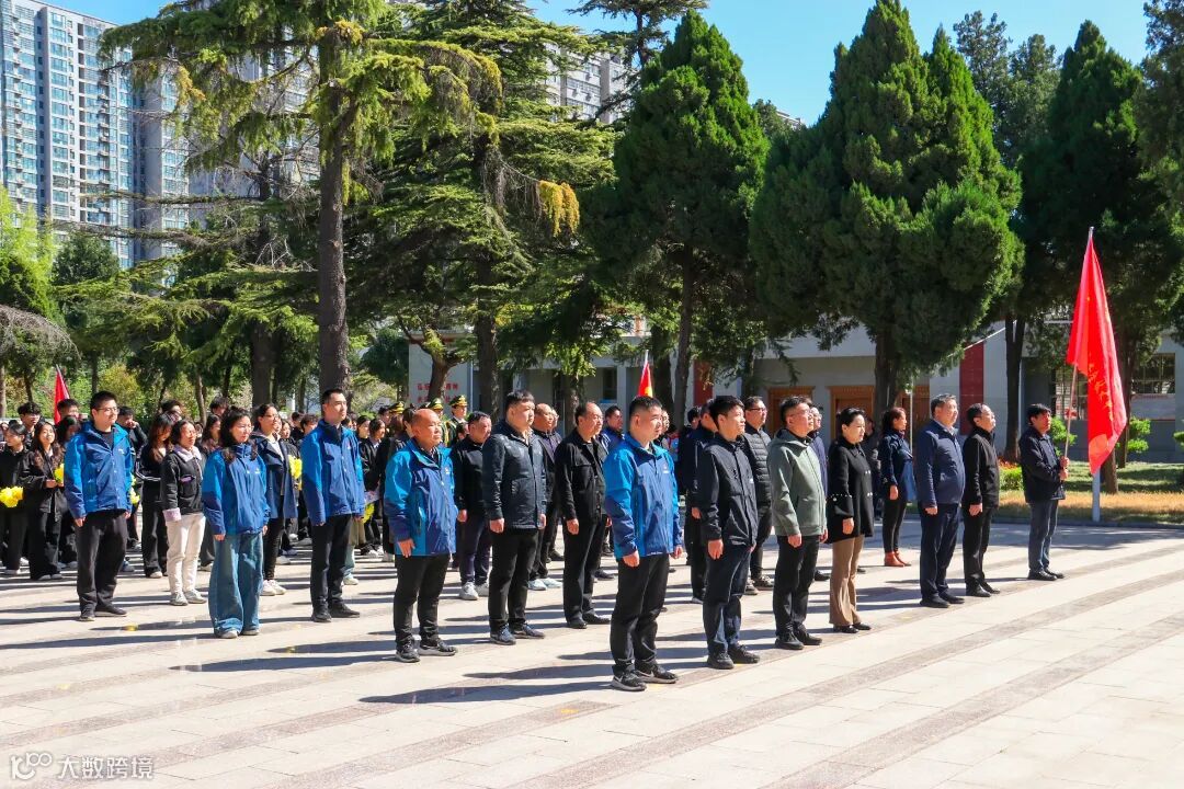 缅怀烈士 (2).jpg