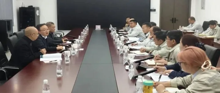 公司总裁金克斌一行到察雅分公司检查指导工作