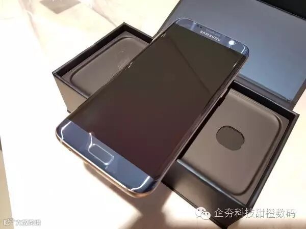 blue-coral-galaxy-s7-edge-unboxing-18.jpg
