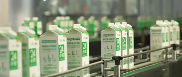 一边IPO，一边投AI：刘永好父女正在“重塑”农牧帝国？