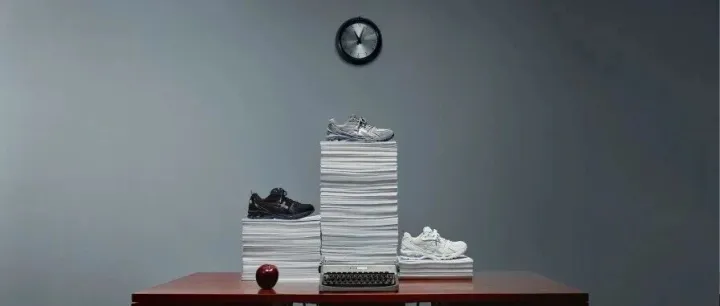 ... 各就各位 ... ｜THOM BROWNE