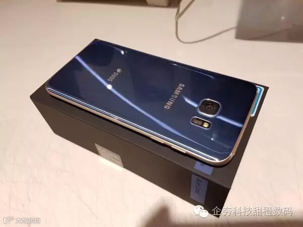 blue-coral-galaxy-s7-edge-unboxing-2.jpg