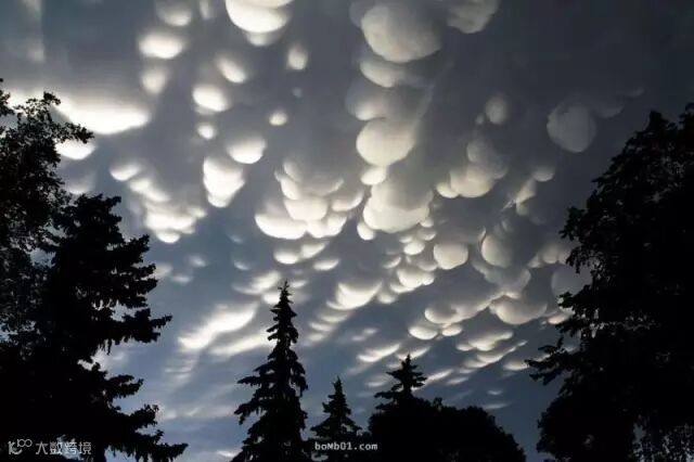 不必经过PS修图就足以让大家都赞叹的现实照片