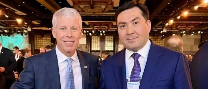 伊朗开始对油轮收200万美元过路费，同一天哈萨克斯坦能源部长在华盛顿和Chevron谈KTK