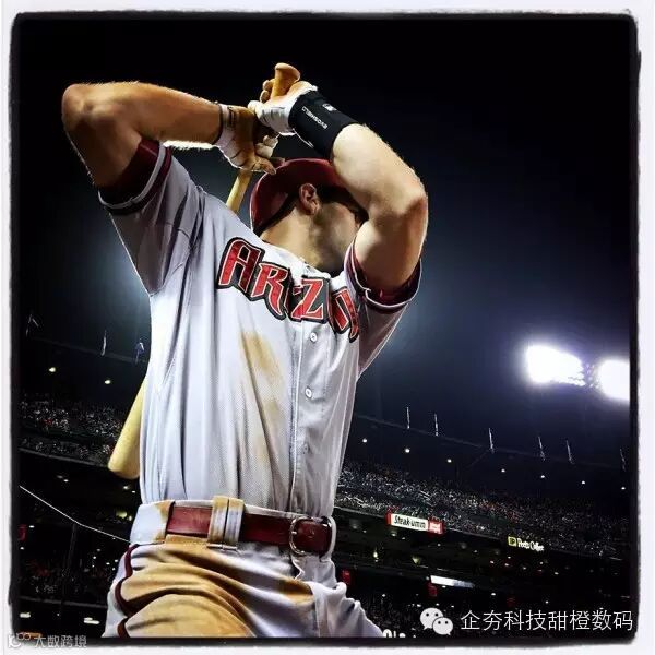 iphone-baseball-manginfriday002 (1).jpg