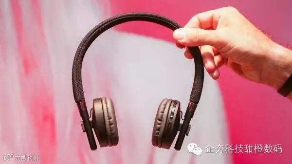 motorola-pulse-005 (1).jpg