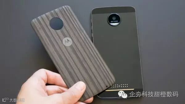 moto-z-preview-2.jpg
