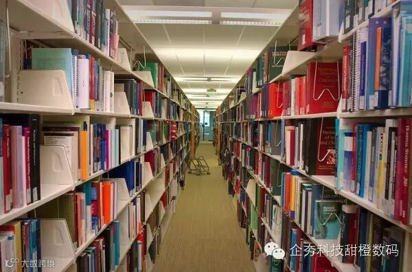 16257-inside-of-a-cdc-library-pv.jpg