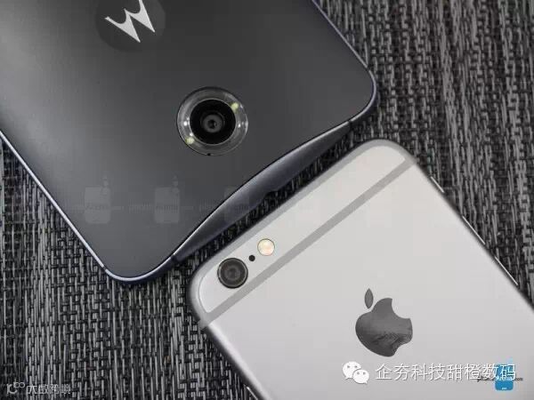 Google-Nexus-6-vs-Apple-iPhone-6-02.jpg
