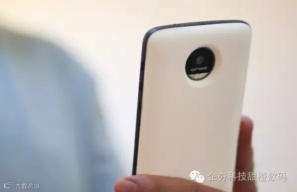 moto-z-preview-7.jpg