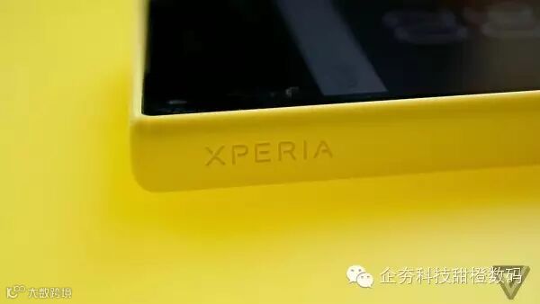 sony_xperia_z5_compact_10.0.jpg