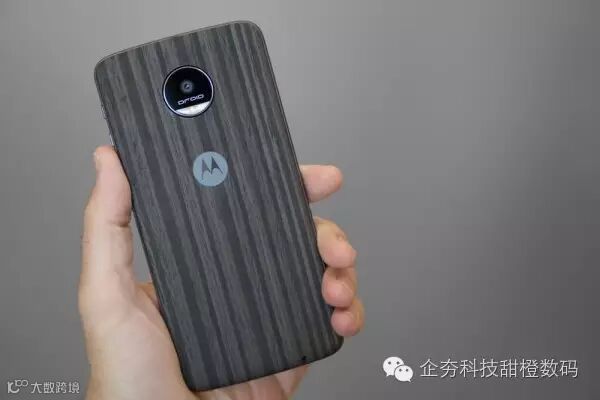 moto-z-preview-4.jpg