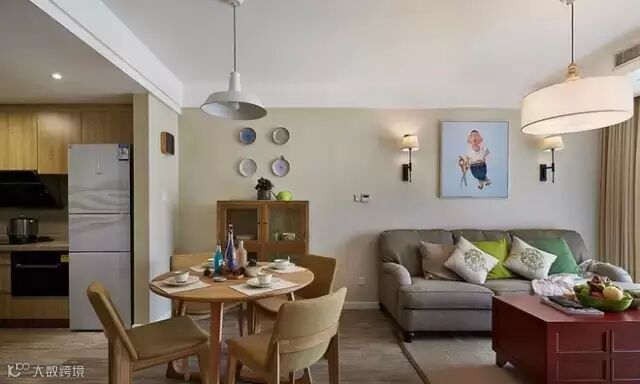 木头与棉麻质地堪称绝配,浓浓的阳光味道,体现了主人对生活浓浓的爱与热情。