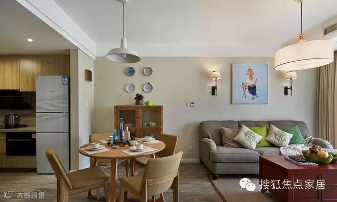 业主是一对文艺的80后夫妻,艺术气息十分浓郁。喜欢所有觉得美好的事物,向往安静、舒适的生活。与激情相比,更喜欢细水长流。