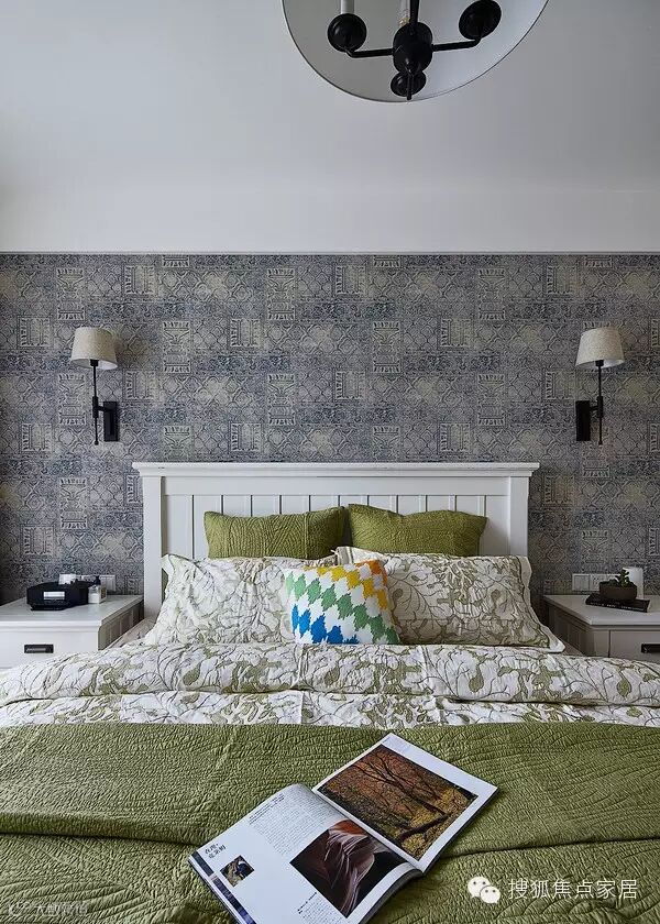 别出心裁的壁纸,选了很久。二人世界,营造出一种浪漫的氛围。整体色调也很和谐