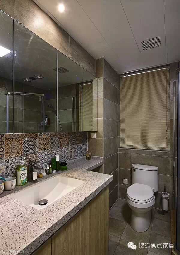 复古风的瓷砖,装饰性的花片,都体现了女主人的小心思