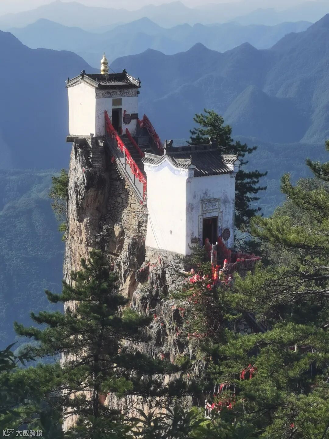 12.《商洛塔云山》  摄影：张勇.jpg