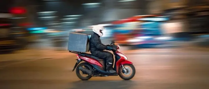 【商戰(zhàn)：把市場的交給市場，外賣競爭不會停也不能?！? loading=