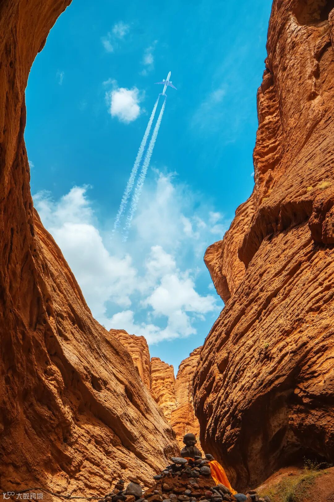 60.《天山大峡谷》 摄影：董昊.jpg