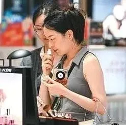 迎來海南自貿(mào)港全島封關(guān)運(yùn)作后的“首秀”——第六屆消博會(huì)“國際范兒”足