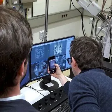 比細(xì)菌還??！全球最小二維碼誕生，數(shù)據(jù)能存上千年