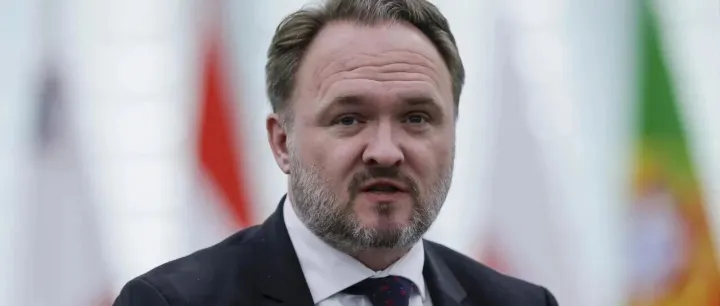 歐盟建議遠(yuǎn)程辦公、減少出差