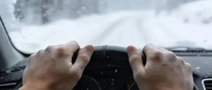 雪天行车注意事项！