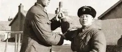 雷锋投弹训练老照片背后的故事