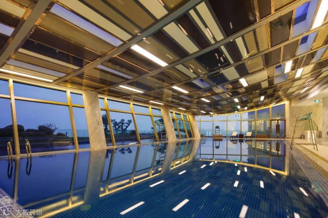 室内泳池.jpg