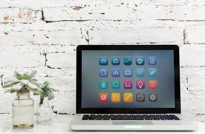 图标、设备、数字、计算机、数字设备、笔记本电脑、macbook pro、工作区、模型、工厂、创意、技术、mac、minimal、室内、白色、明亮、书桌、无线、标签