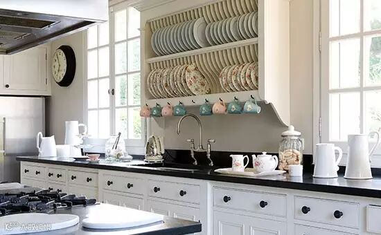 锅碗瓢盆好去处 精致厨房一物多用