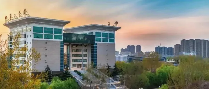 “河南电子科技大学”：主体结构，全面封顶！