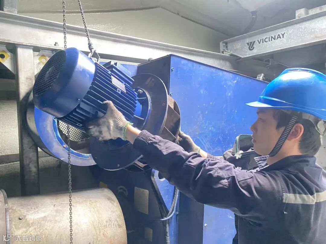 图1维检中心节日期间处理风机故障图片.jpg