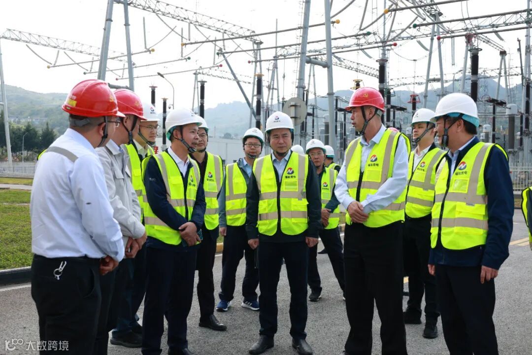 集团领导到福能贵电公司灰场调研(罗克进 拍摄).JPG