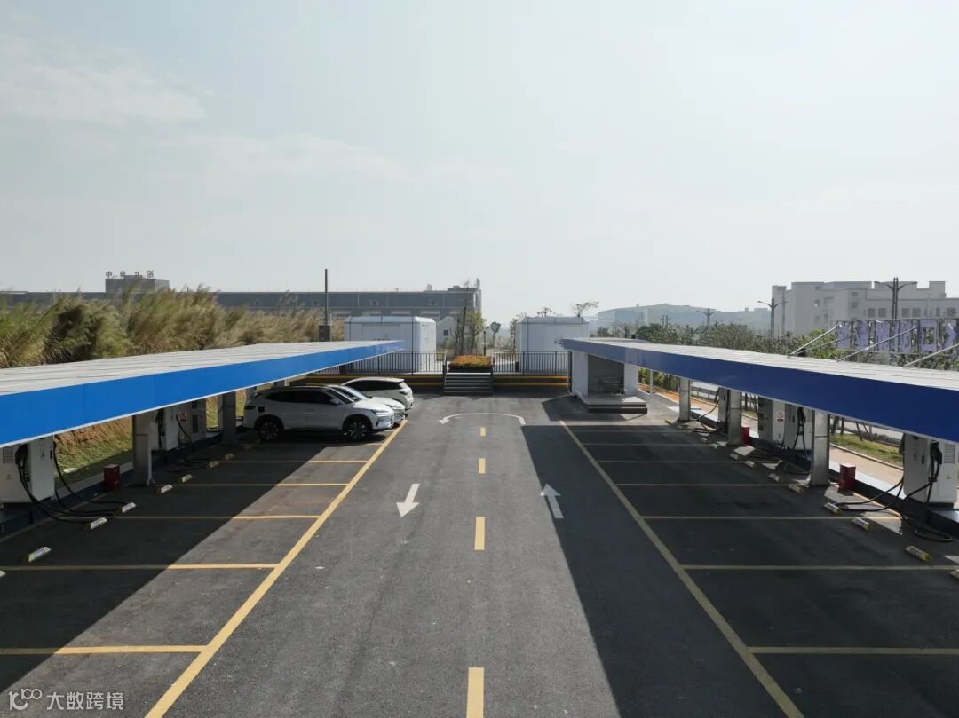 4.开平市水口镇国际卫浴创新基地停车场电动汽车充电站工程 (7).JPG