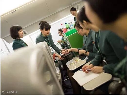 探秘长荣航空客舱乘务员训练中心