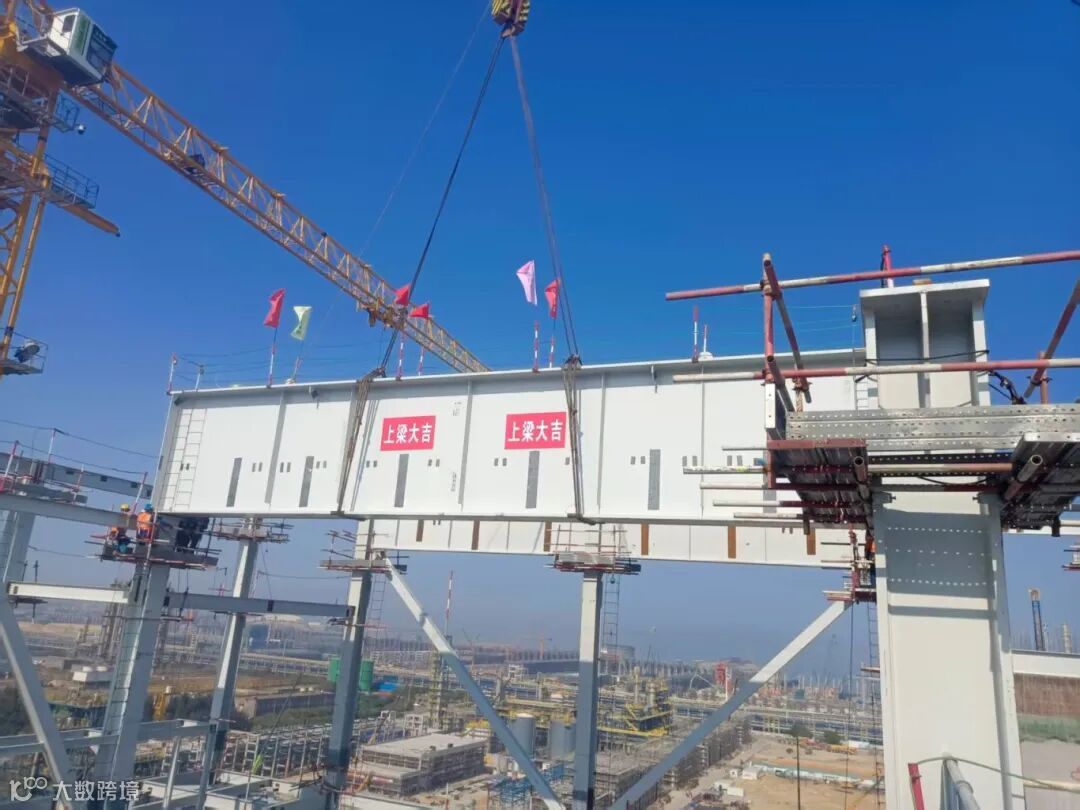 图为大板梁就位+陈木柄4.jpg