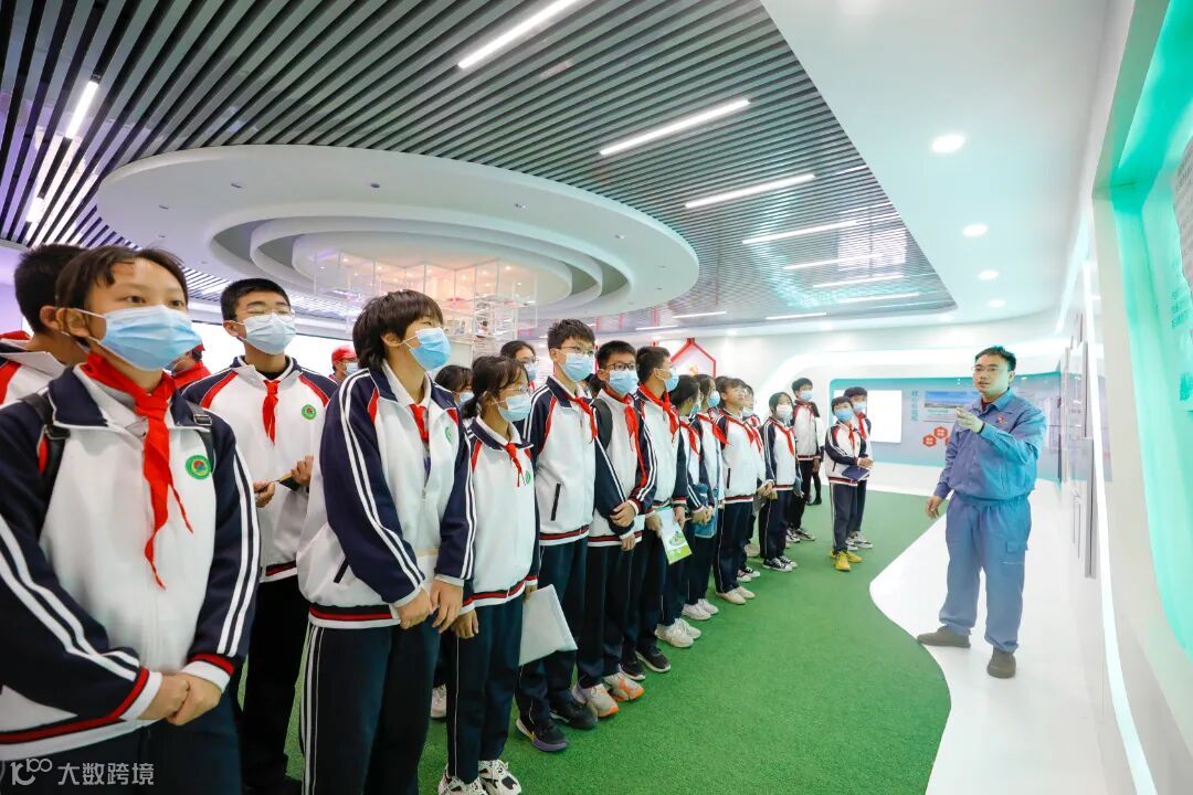 福海创公司+福海创公司组织开展“对话社会主义接班人 彰显新时代国企担当”主题活动+公司团委 (19).jpg