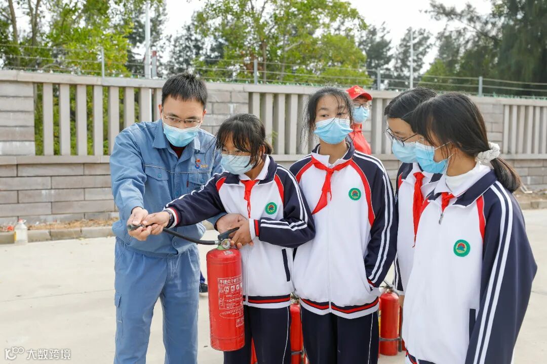 福海创公司+福海创公司组织开展“对话社会主义接班人 彰显新时代国企担当”主题活动+公司团委 (17).jpg