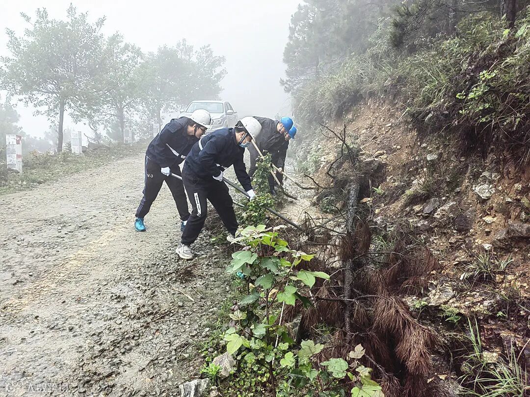 福能新能源 陈俊平 雨季防汛(图片新闻).jpg