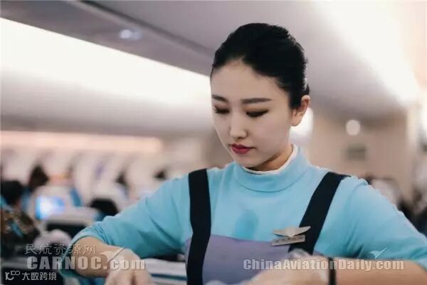这种Style的空姐表情,你绝对没看过!"