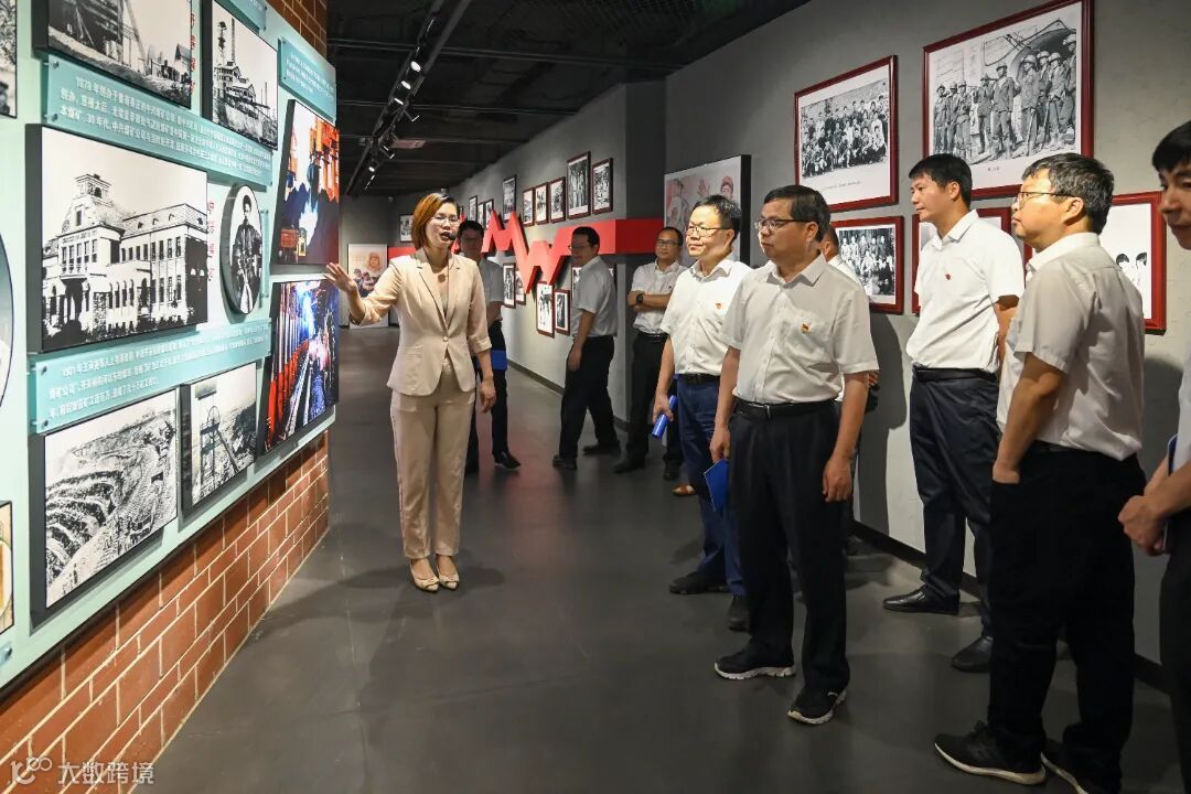 煤电 黄加庆 “开放日”点燃科技活动周1.jpg