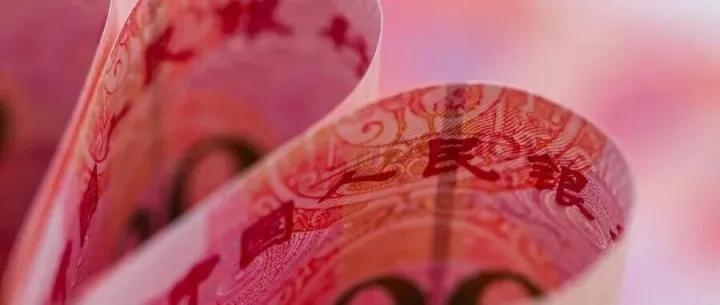 为什么你们都想借钱给我？